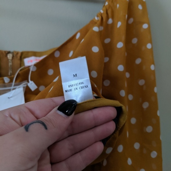 RE:NAMED Mustard Dot Off The Shoulder Crop Top - Picture 6 of 8